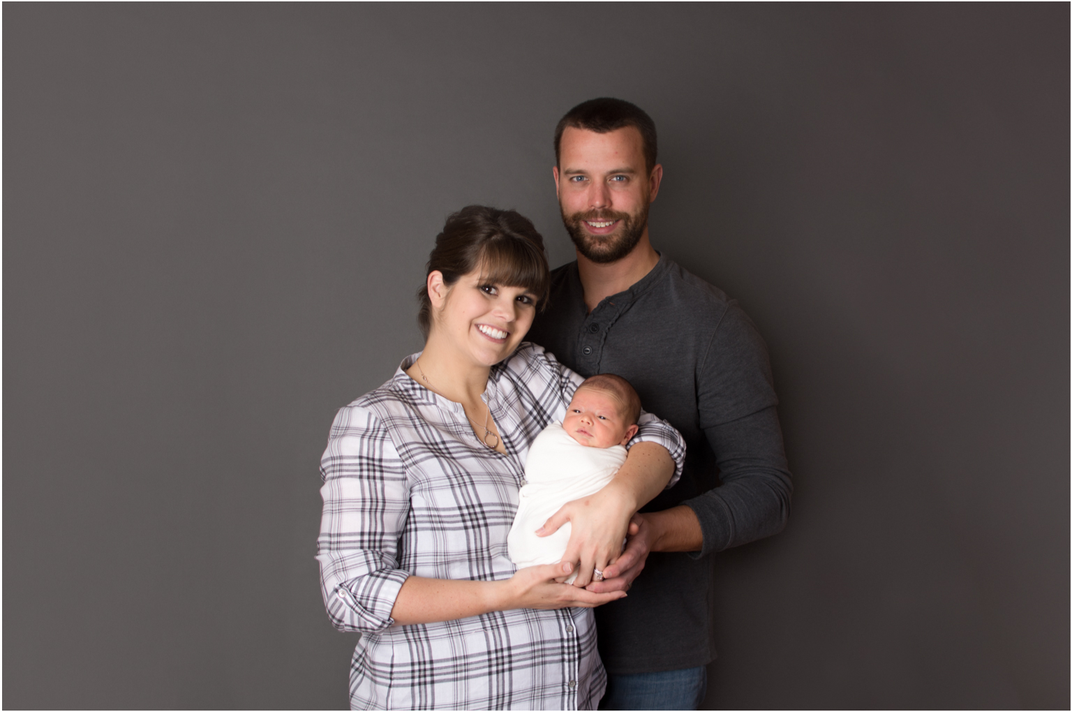newborn session parent photo seamless backdrop