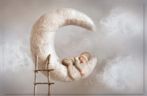 Moon Newborn Baby Williamsport, PA Amanda Steinbacher